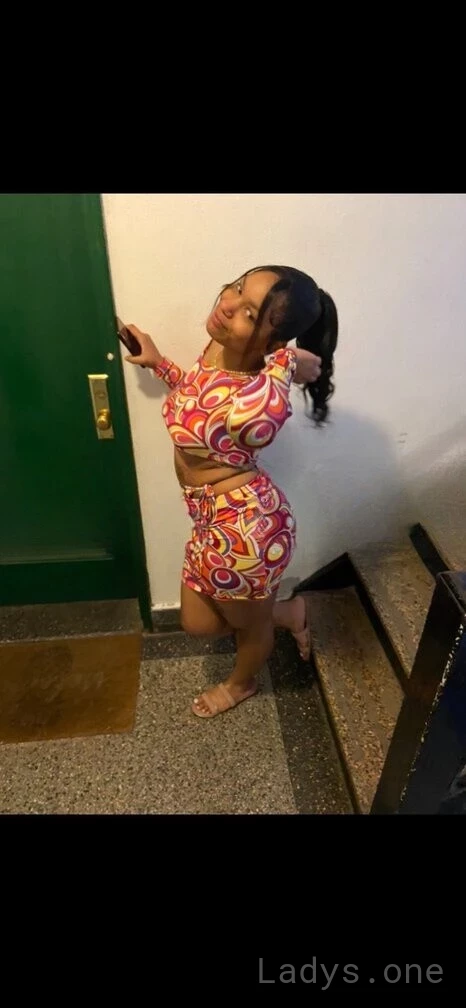 Honey (19) – Call Girl & Independent Escort Service in Appleton - Gallery Photo 3