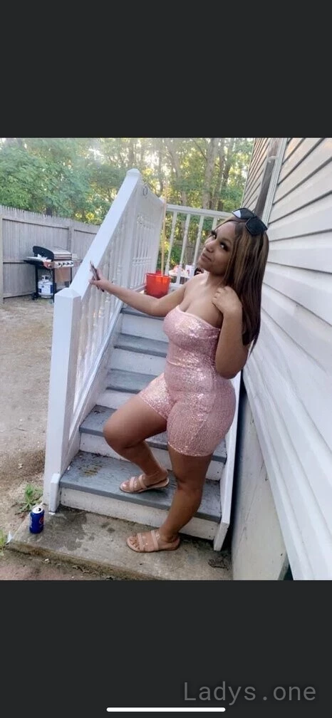 Honey (19) – Call Girl & Independent Escort Service in Appleton - Gallery Photo 2