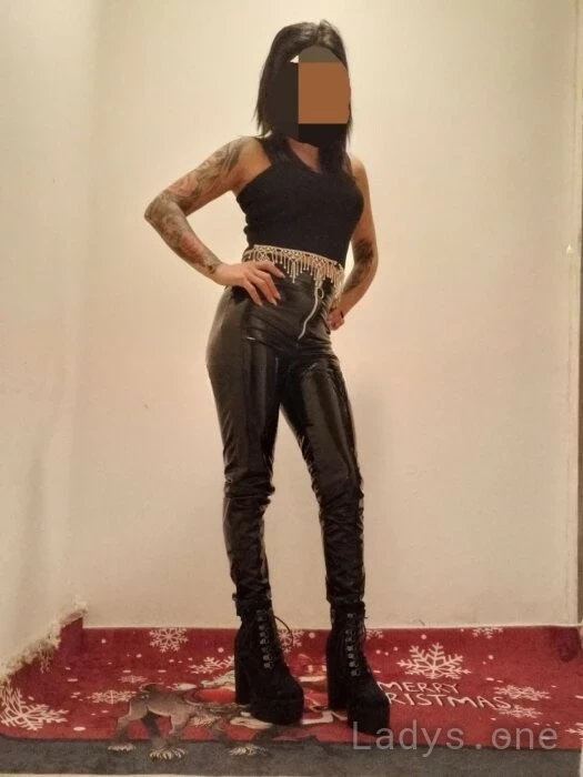 Carlita (24) – Call Girl & Independent Escort Service in Arad - Gallery Photo 5