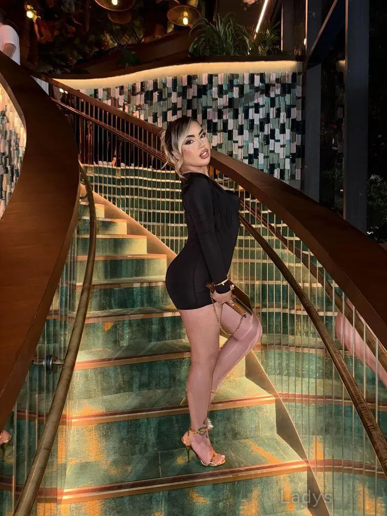 Amy (22) – Call Girl & Independent Escort Service in Arkansas - Gallery Photo 3