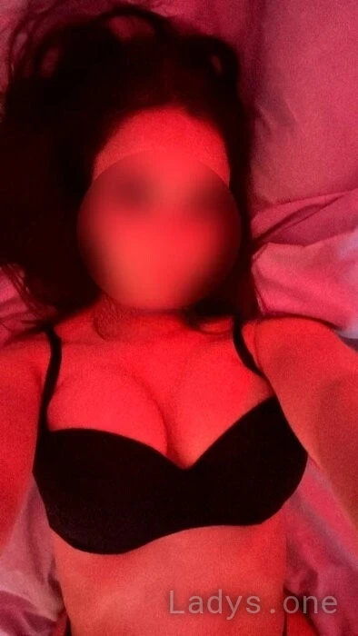 Bella (20) – Call Girl & Independent Escort Service in Żary - Gallery Photo 4