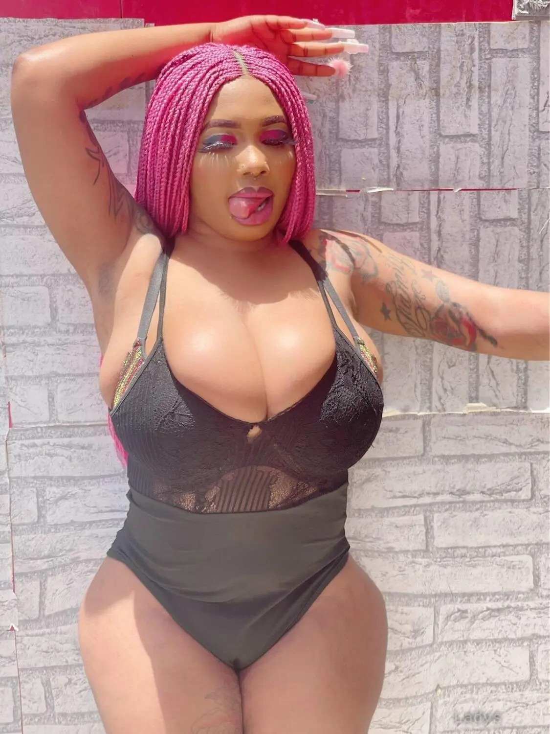 Busty Vanny (25) – Call Girl & Independent Escort Service in Asaba - Gallery Photo 4