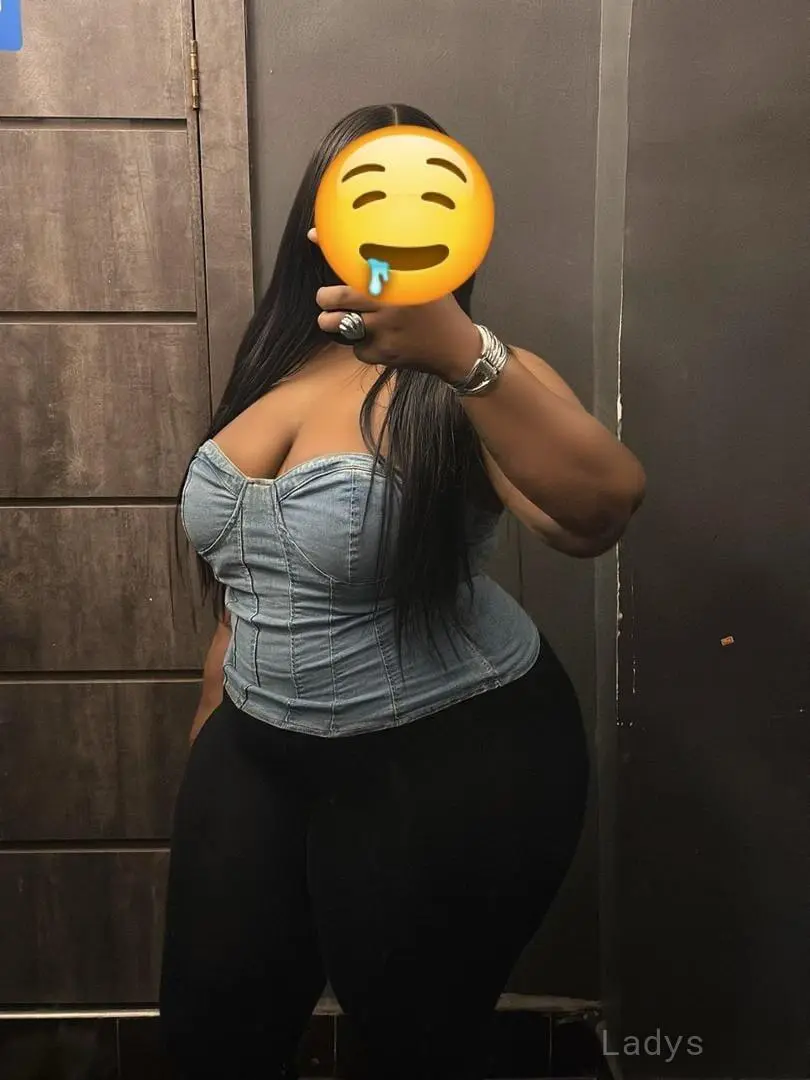 Sugar (21) – Call Girl & Independent Escort Service in Asaba - Gallery Photo 5