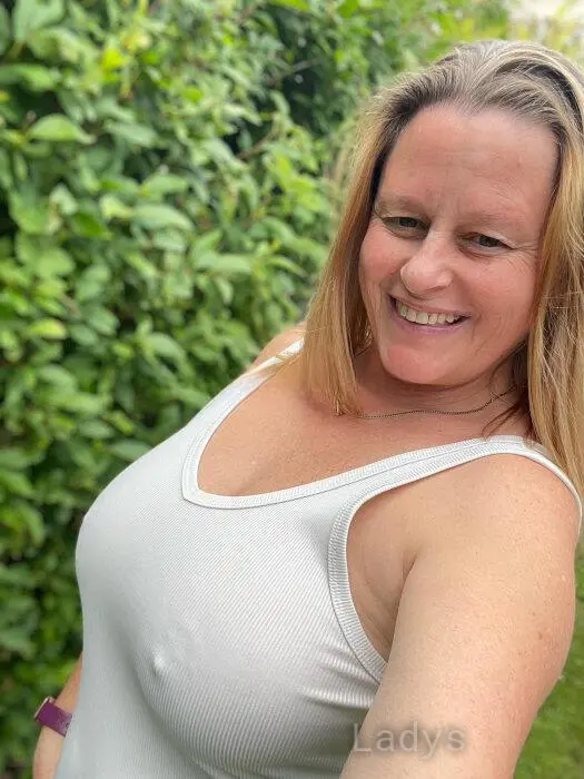 Ira (51) – Call Girl & Independent Escort Service in Ashdod - Gallery Photo 2