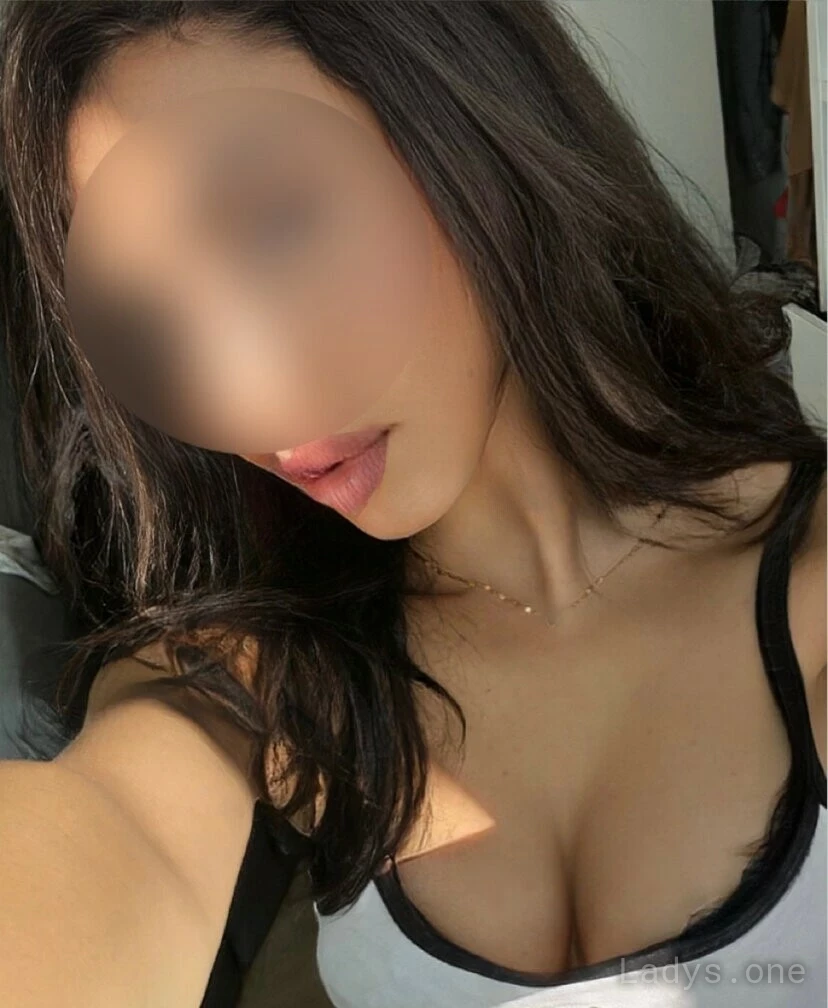 Laura Marcy (24) – Call Girl & Independent Escort Service in Auburn - Gallery Photo 5
