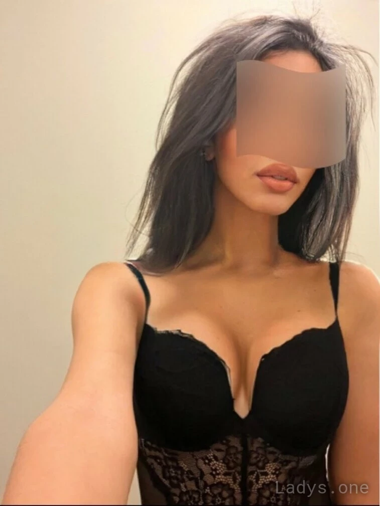 Laura Marcy (24) – Call Girl & Independent Escort Service in Auburn - Gallery Photo 4