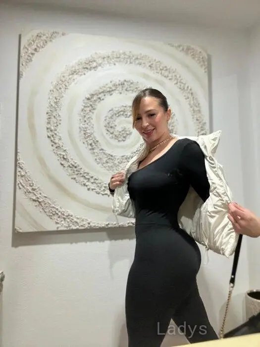 Myrella (29) – Call Girl & Independent Escort Service in Augsburg - Gallery Photo 3