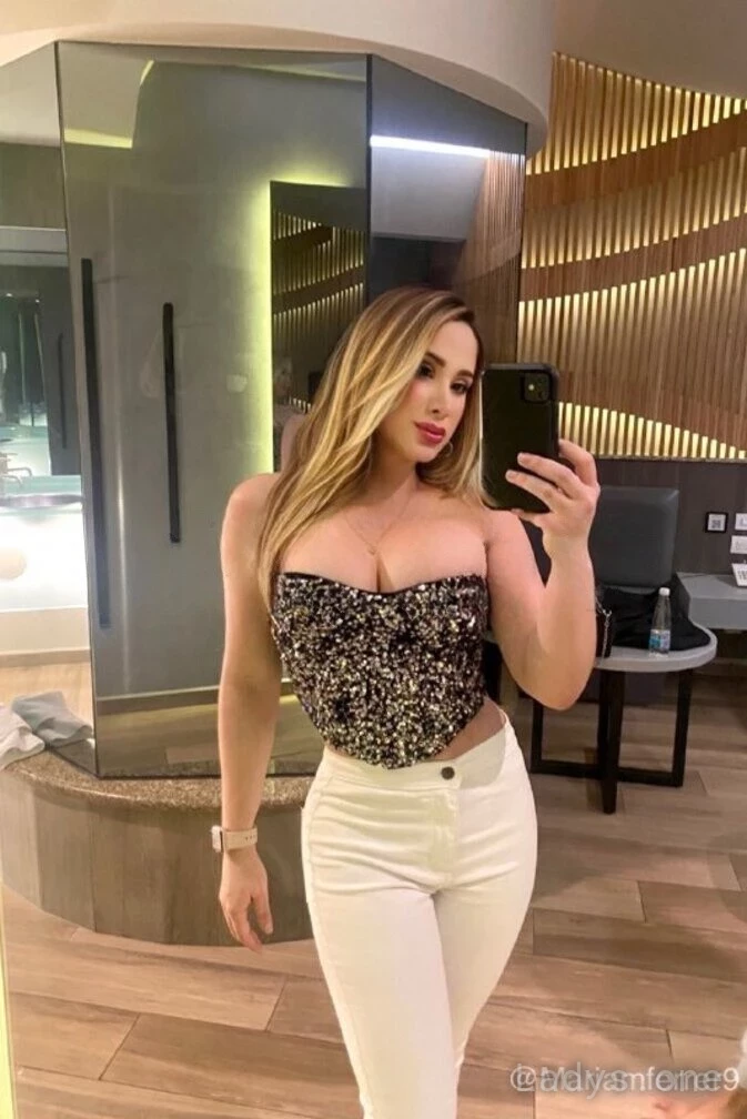 Mariam (25) – Call Girl & Independent Escort Service in Aurora - Gallery Photo 5