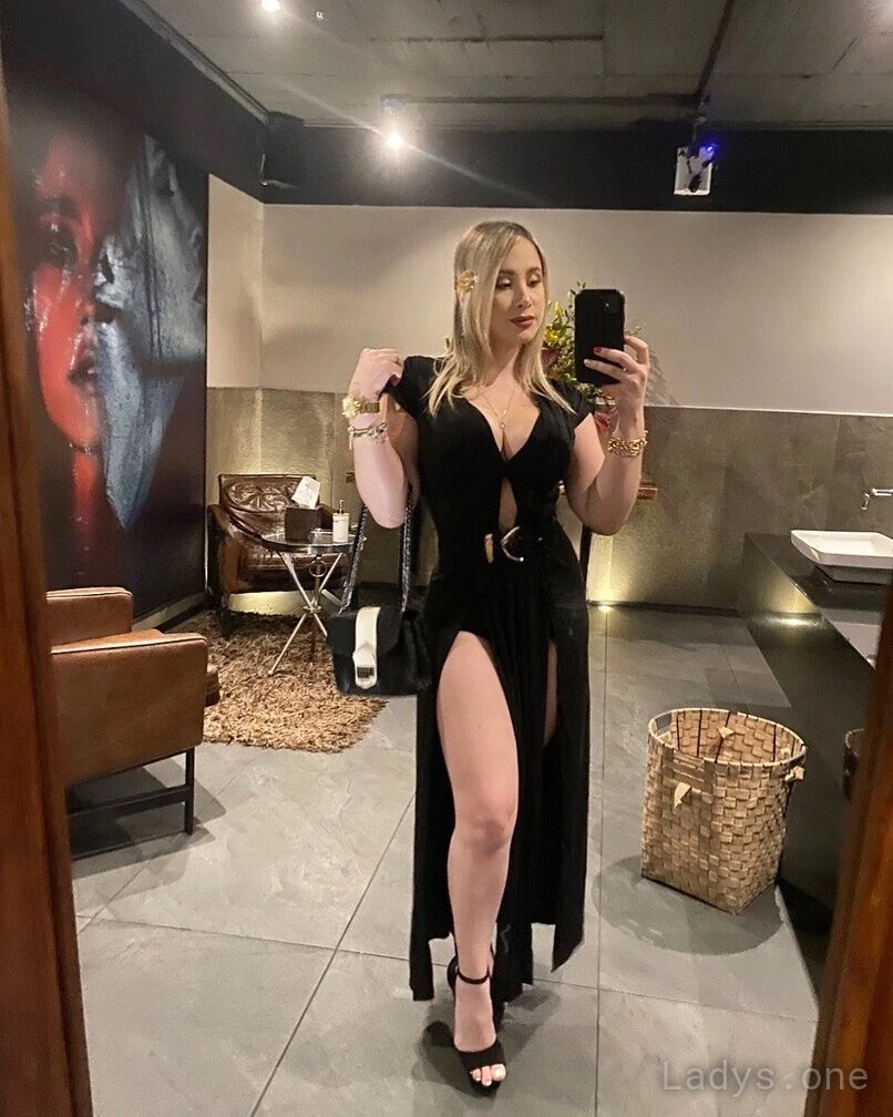 Mariam (25) – Call Girl & Independent Escort Service in Aurora - Gallery Photo 2
