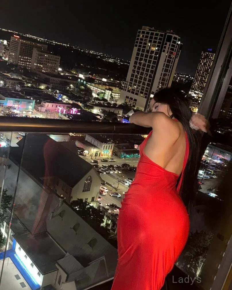Alessia (23) – Call Girl & Independent Escort Service in Austin - Gallery Photo 4