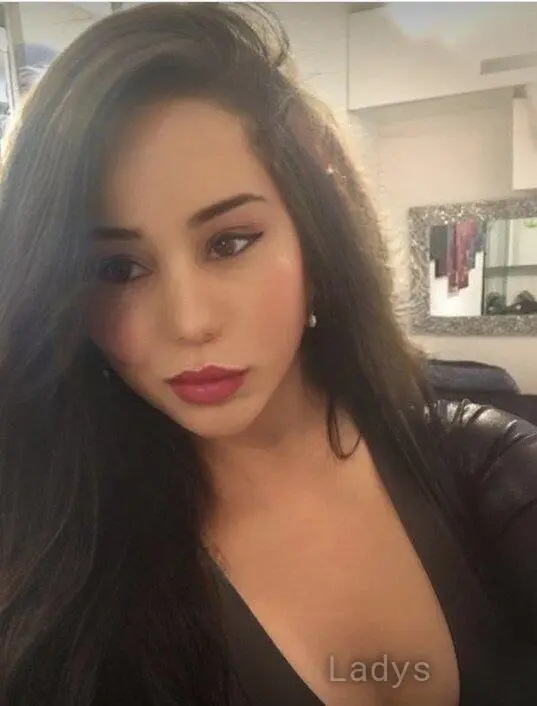 Ledah (28) – Call Girl & Independent Escort Service in Avignon - Gallery Photo 6