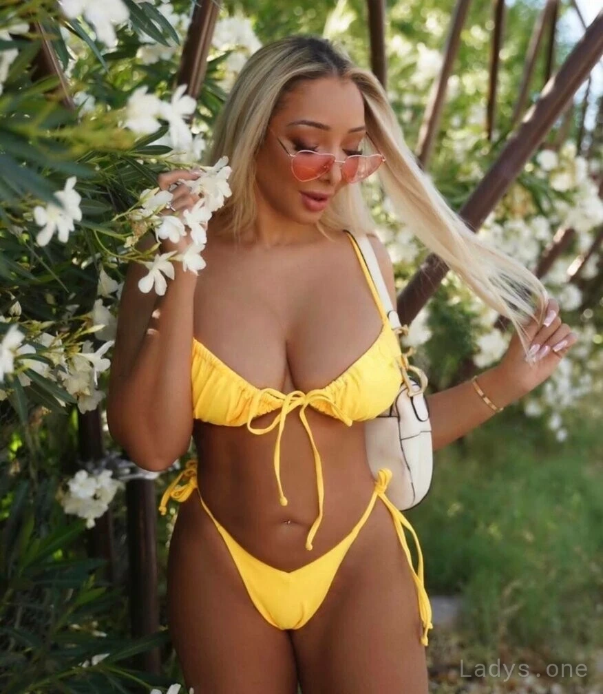 Natalia Davis (30) – Call Girl & Independent Escort Service in Back Bay - Gallery Photo 3