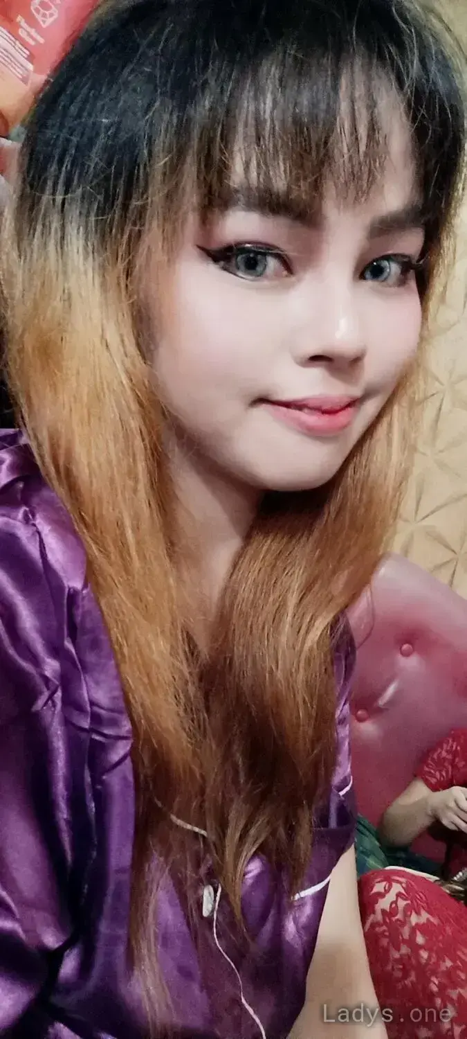 Joyce Chua (23) – Call Girl & Independent Escort Service in Bacoor - Gallery Photo 4
