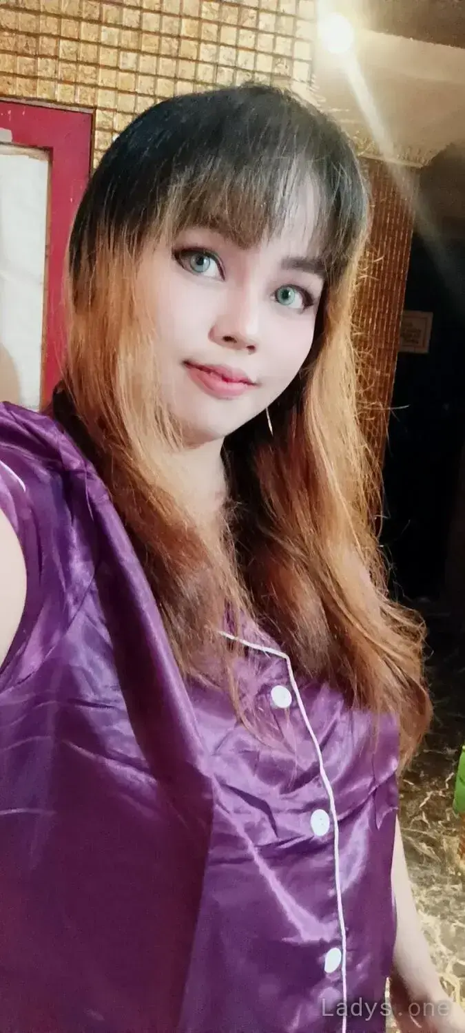Joyce Chua (23) – Call Girl & Independent Escort Service in Bacoor - Gallery Photo 3