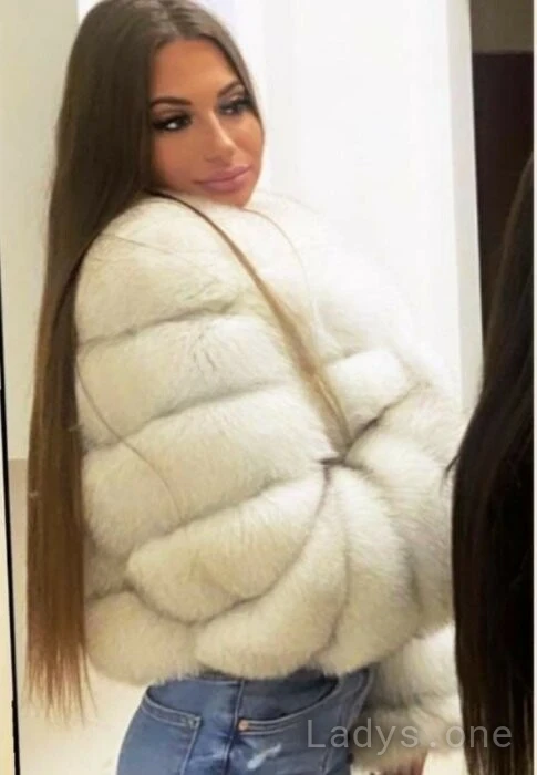 Rubina (20) – Call Girl & Independent Escort Service in Balatonfüred - Gallery Photo 4