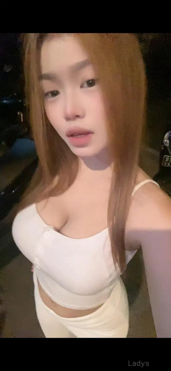 Jeslyn (24) – Call Girl & Independent Escort Service in Bali - Gallery Photo 6