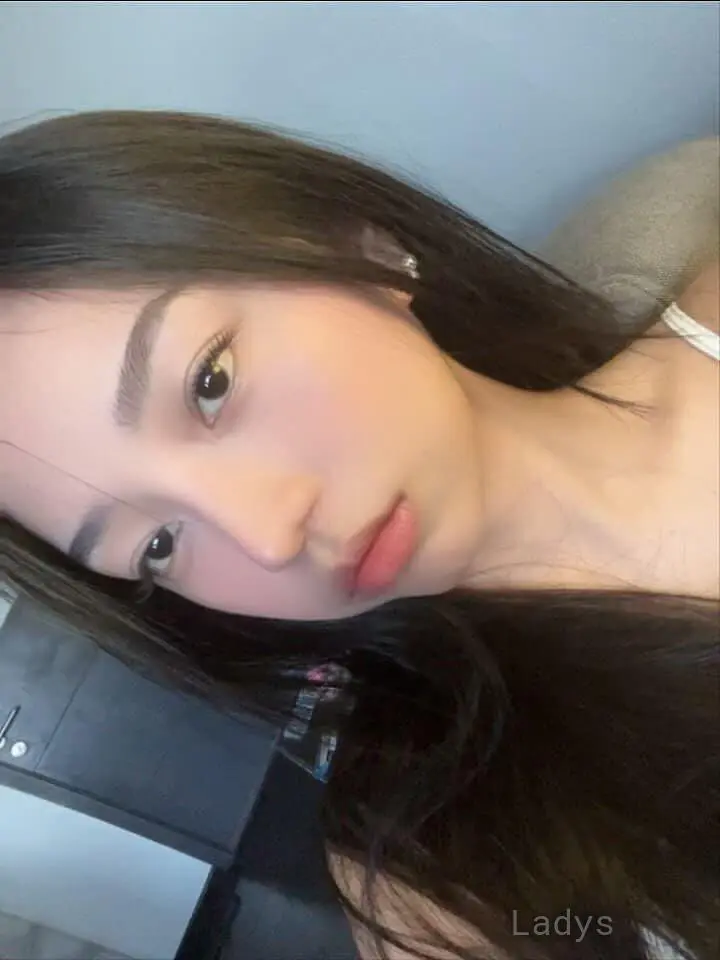 Jeje (23) – Call Girl & Independent Escort Service in Bali - Gallery Photo 4