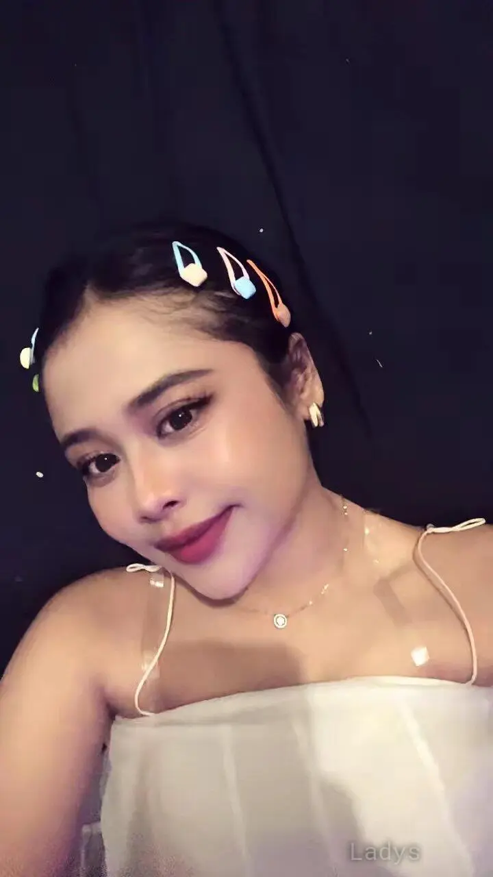Riya (23) – Call Girl & Independent Escort Service in Bali - Gallery Photo 3