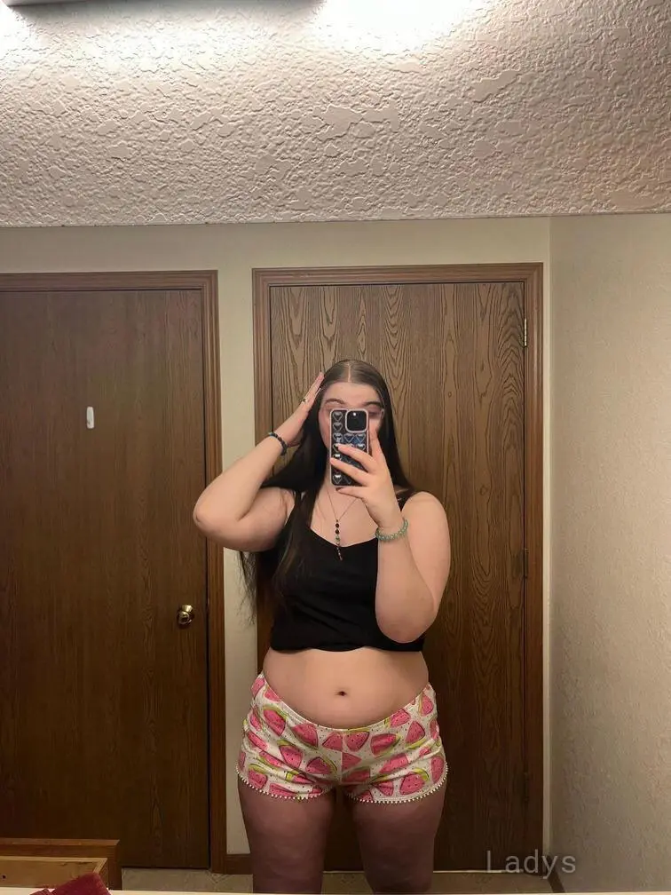 Tina (22) – Call Girl & Independent Escort Service in Baltimore - Gallery Photo 3