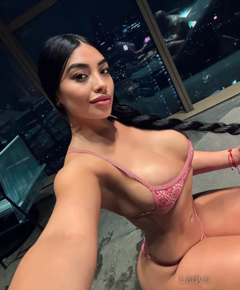 Veronica (27) – Call Girl & Independent Escort Service in Baltimore - Gallery Photo 3