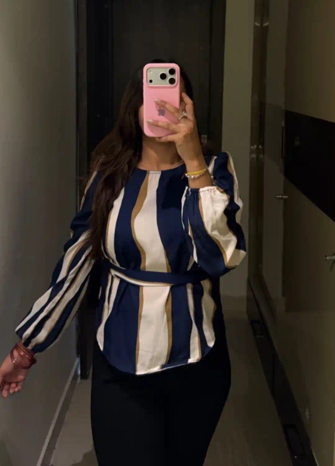 Shanaya (24) – Call Girl & Independent Escort Service in Bangalore - Photo 1