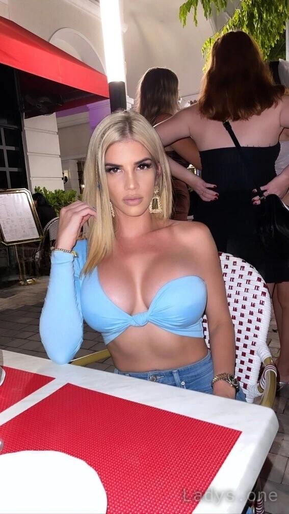 Gia (24) – Call Girl & Independent Escort Service in Bangor - Gallery Photo 4