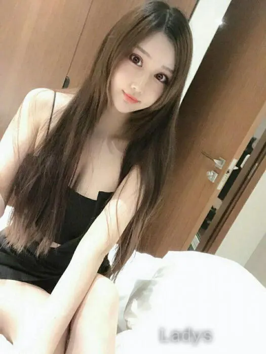 Chloe (22) – Call Girl & Independent Escort Service in Bangsar - Gallery Photo 2
