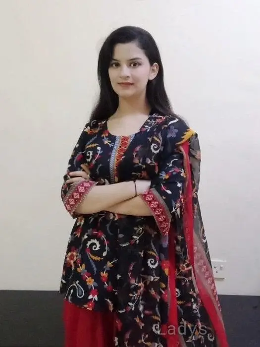 Amina (21) – Call Girl & Independent Escort Service in Bangsar - Gallery Photo 3