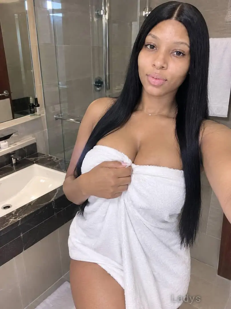 Jennifer (22) – Call Girl & Independent Escort Service in Barkā’ - Gallery Photo 3