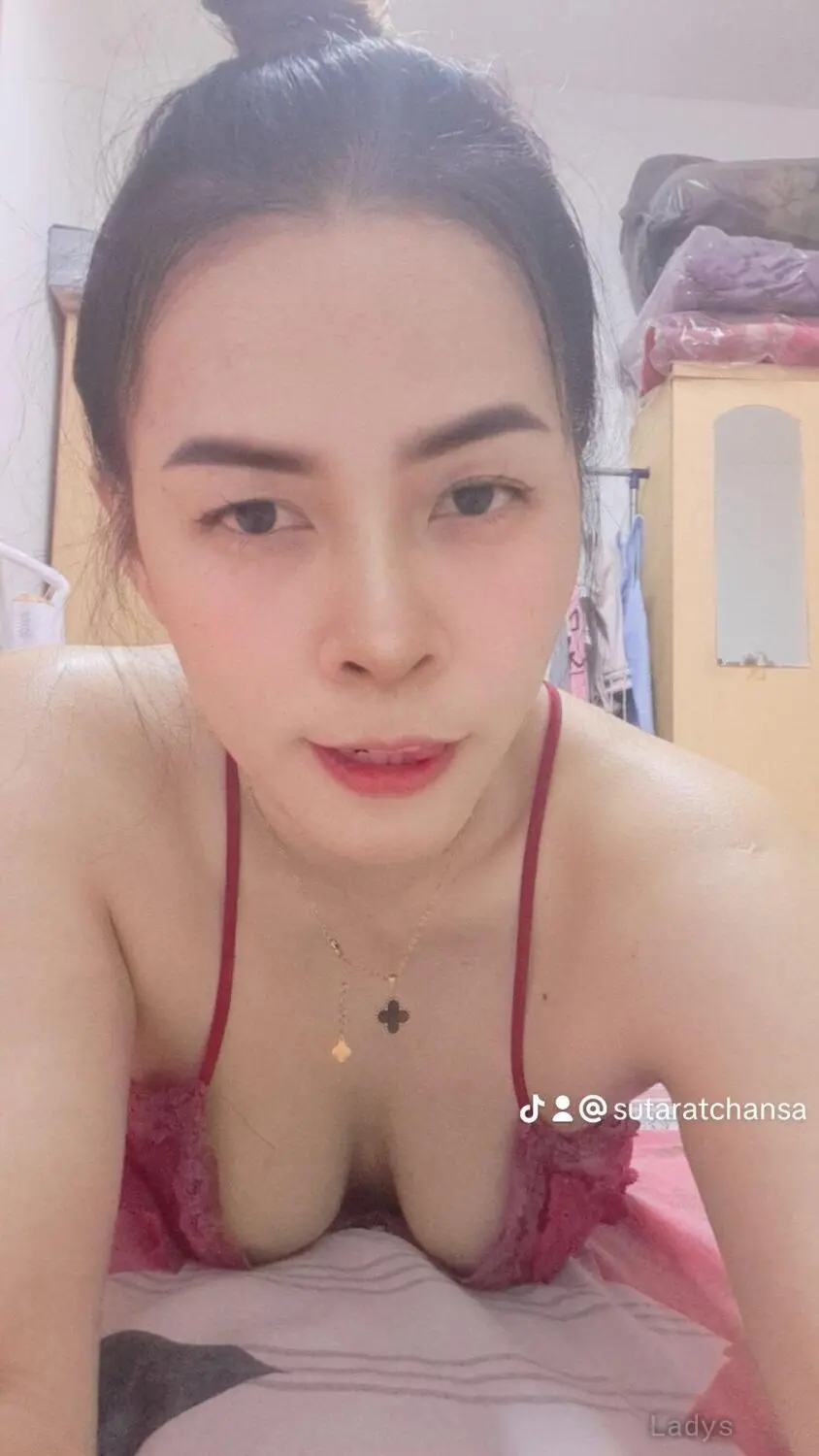 Ruby (35) – Call Girl & Independent Escort Service in Barkā’ - Gallery Photo 3