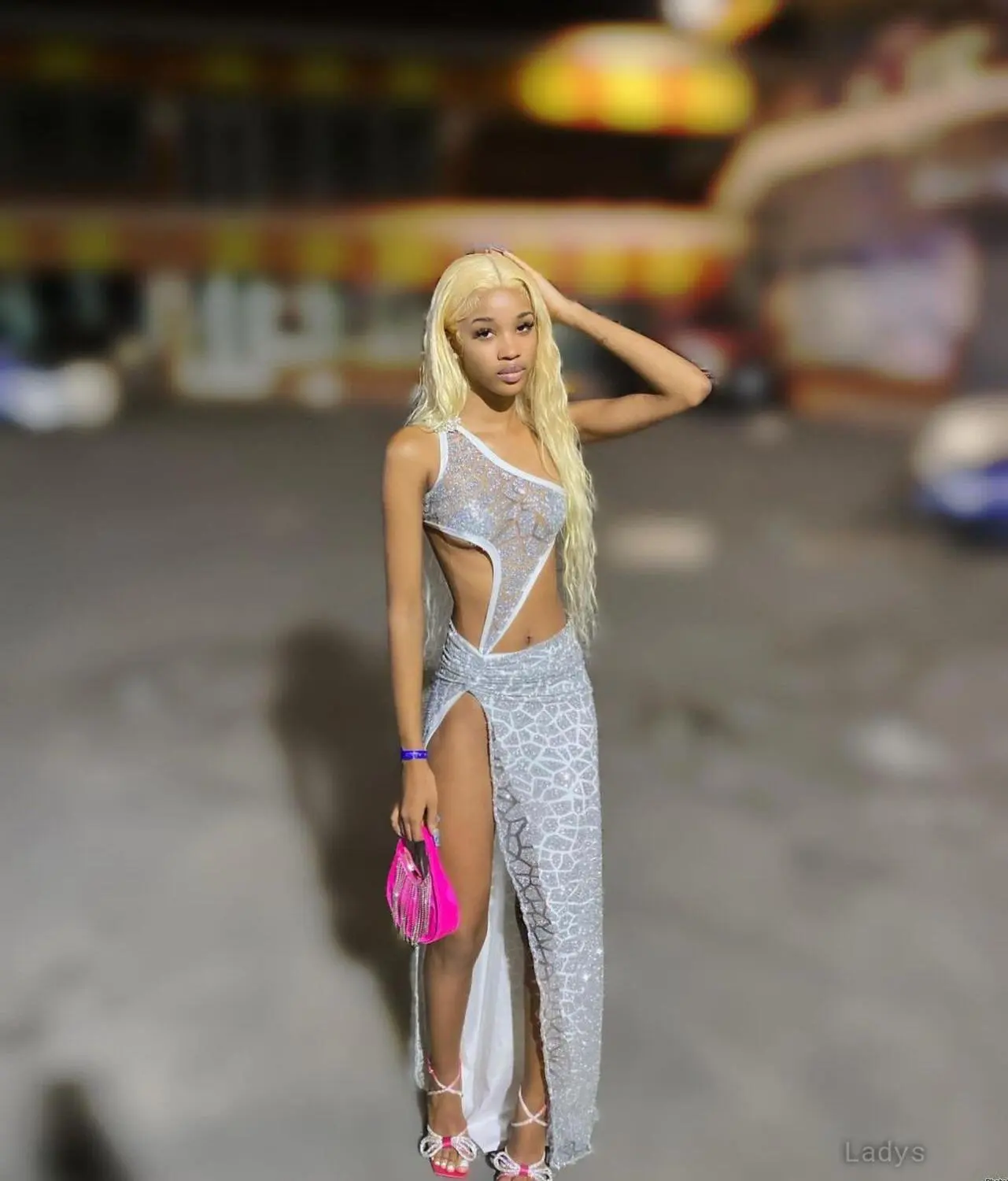 Gladys (22) – Call Girl & Independent Escort Service in Barkā’ - Gallery Photo 4