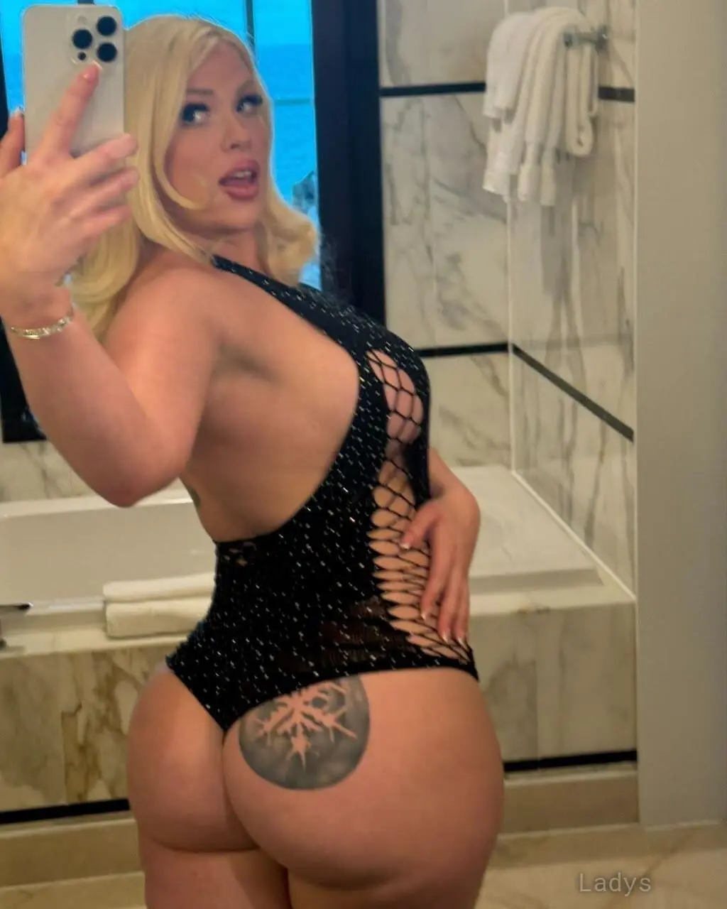 Bella Rose (24) – Call Girl & Independent Escort Service in Bashkia Sarandë - Gallery Photo 2