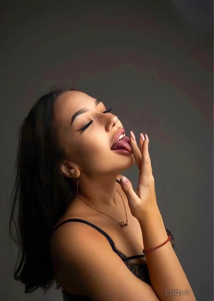Maria (21) – Call Girl & Independent Escort Service in Bashkia Sarandë - Gallery Photo 6
