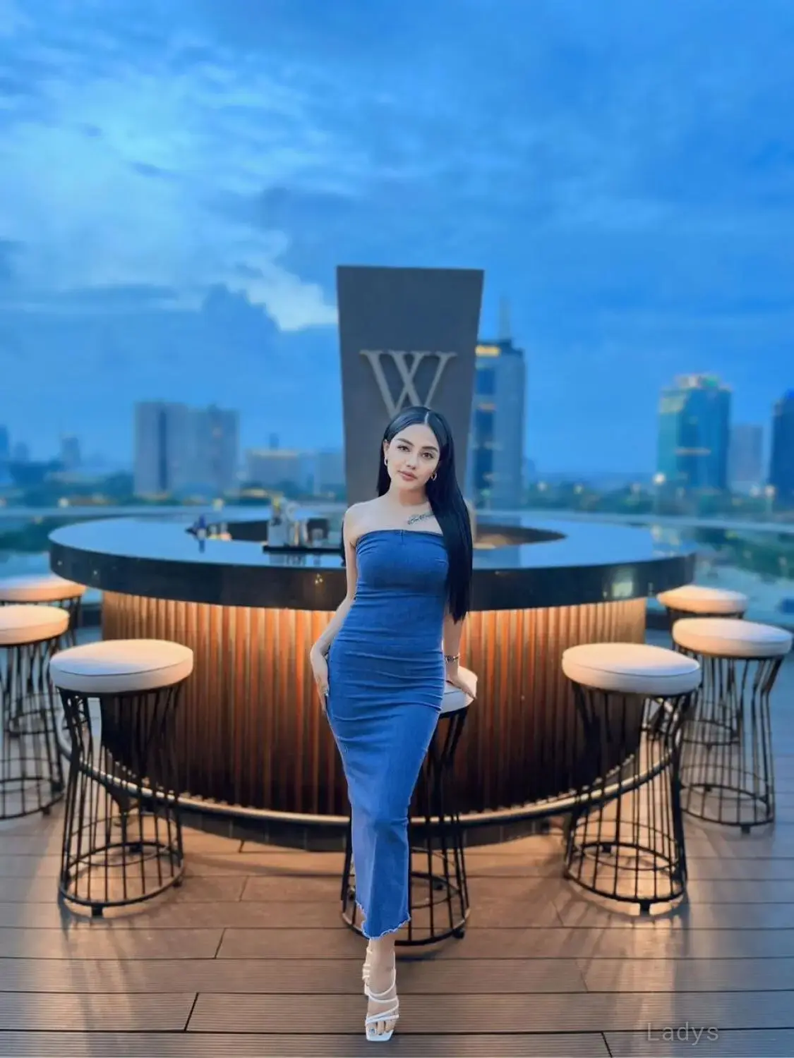 Monalisa (22) – Call Girl & Independent Escort Service in Batam - Gallery Photo 2