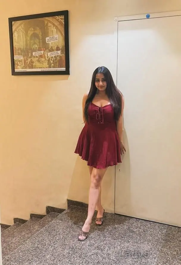Aurora (22) – Call Girl & Independent Escort Service in Batam - Gallery Photo 2