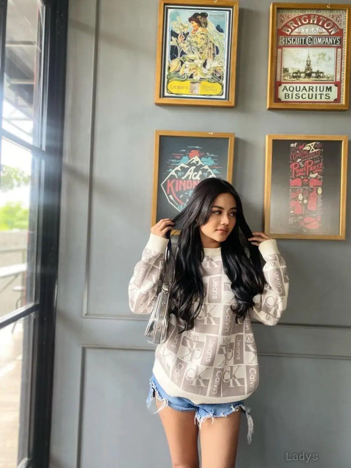 Monalisa (22) – Call Girl & Independent Escort Service in Batam - Gallery Photo 4