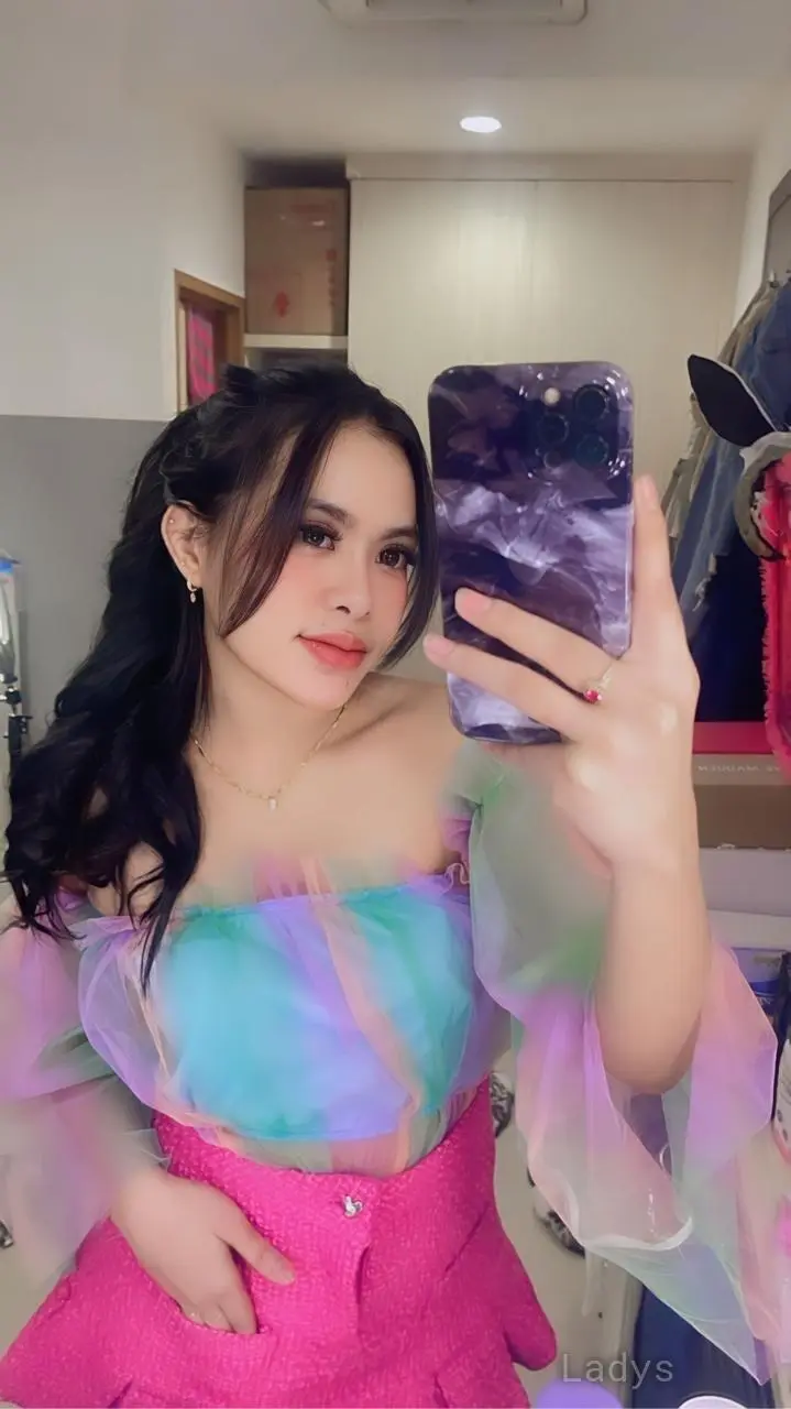 Chloee (23) – Call Girl & Independent Escort Service in Batam - Gallery Photo 4
