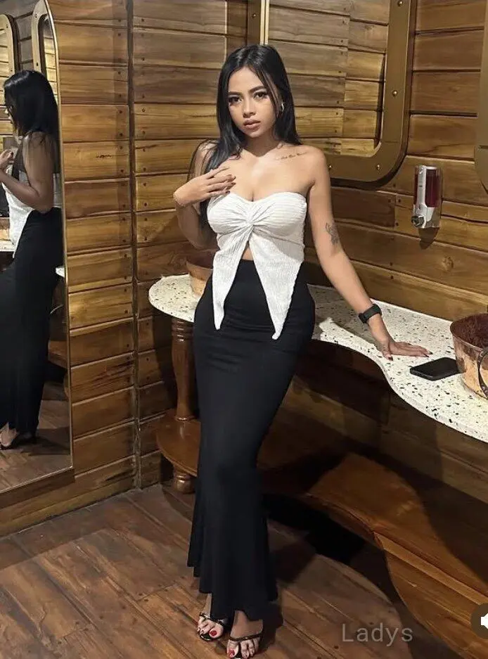 Lexa (24) – Call Girl & Independent Escort Service in Batam - Gallery Photo 3