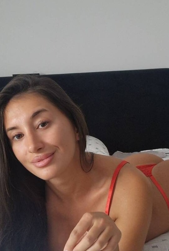 Selda (18) – Call Girl & Independent Escort Service in Belgrade - Gallery Photo 3