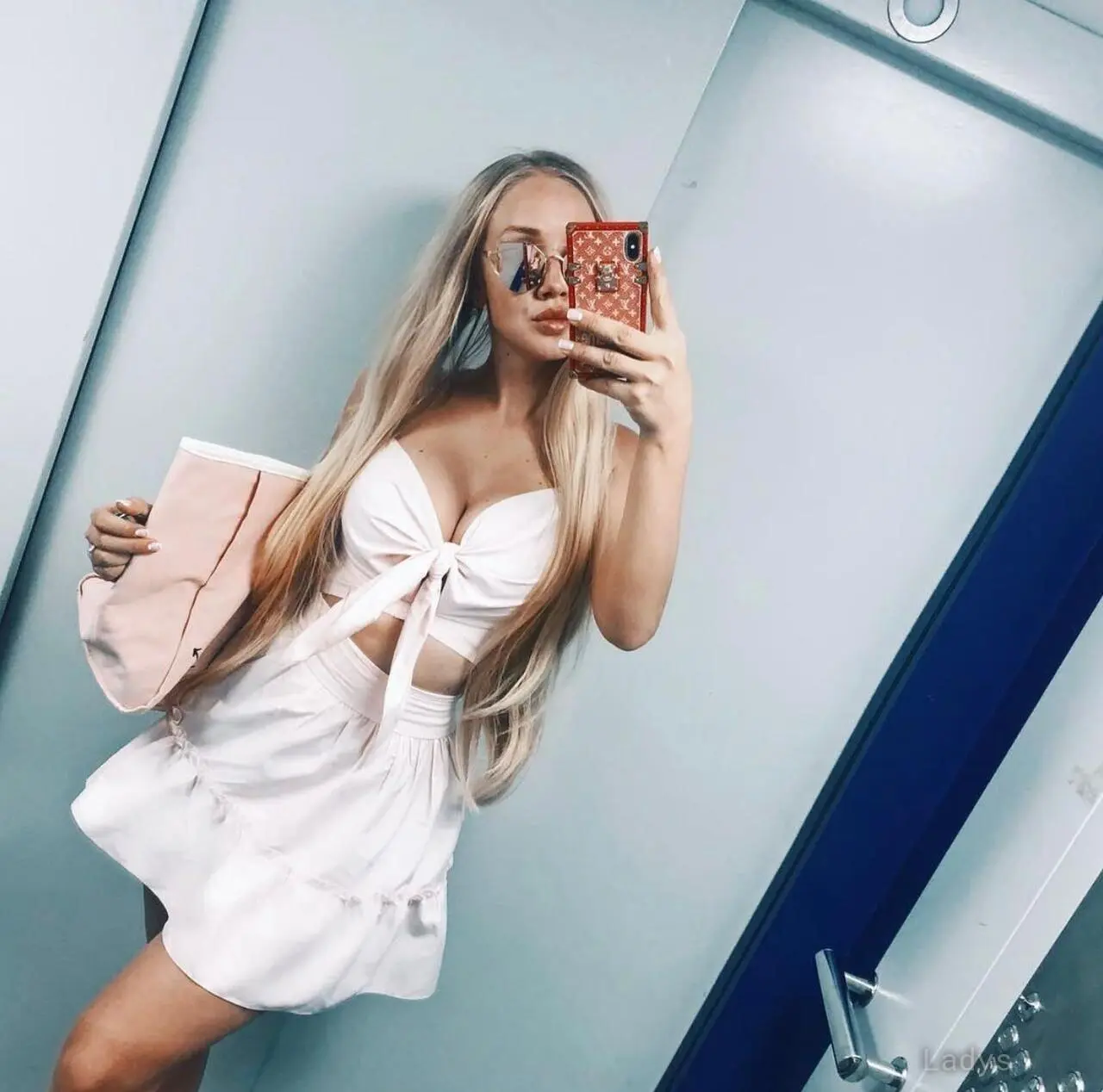 Angel (22) – Call Girl & Independent Escort Service in Belgrade - Gallery Photo 3
