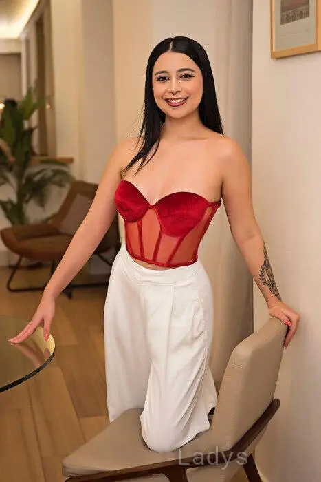 Chanel (21) – Call Girl & Independent Escort Service in Benahavis - Gallery Photo 5