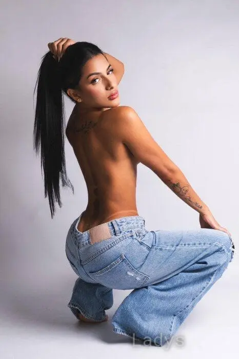 Sabrina Luna (24) – Call Girl & Independent Escort Service in Benahavis - Gallery Photo 5