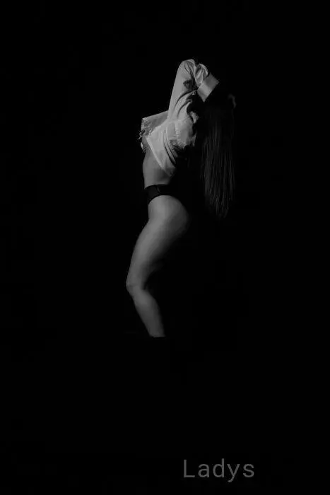 Criss (24) – Call Girl & Independent Escort Service in Benevento - Gallery Photo 5