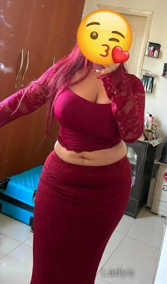 Vika (28) – Call Girl & Independent Escort Service in Bangalore - Gallery Photo 3