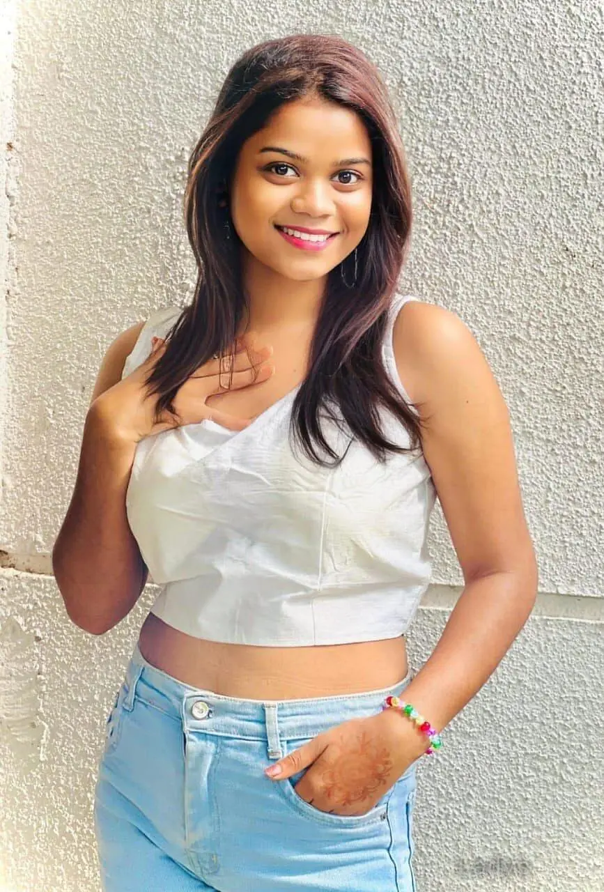 Priya (23) – Call Girl & Independent Escort Service in Bangalore - Gallery Photo 2