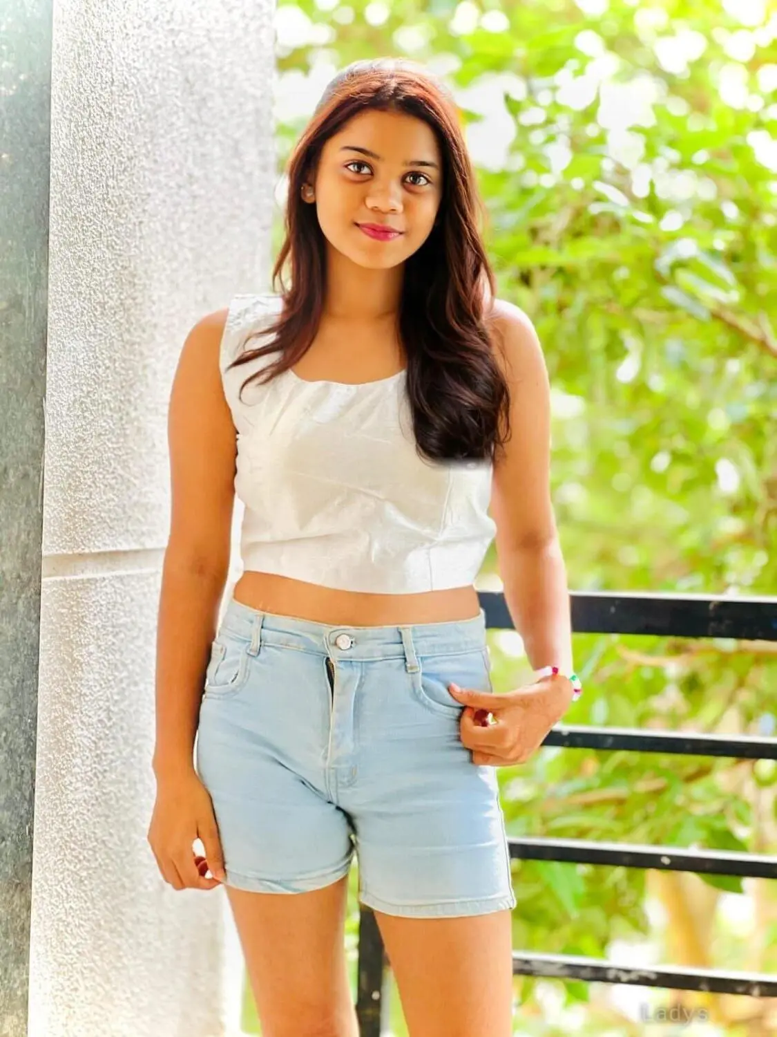 Priya (23) – Call Girl & Independent Escort Service in Bangalore - Gallery Photo 8