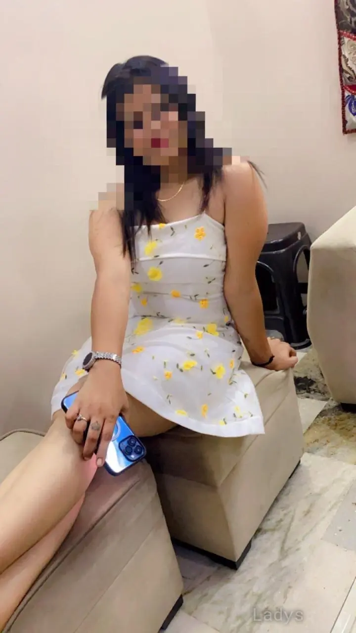 Shristy (25) – Call Girl & Independent Escort Service in Bangalore - Gallery Photo 2