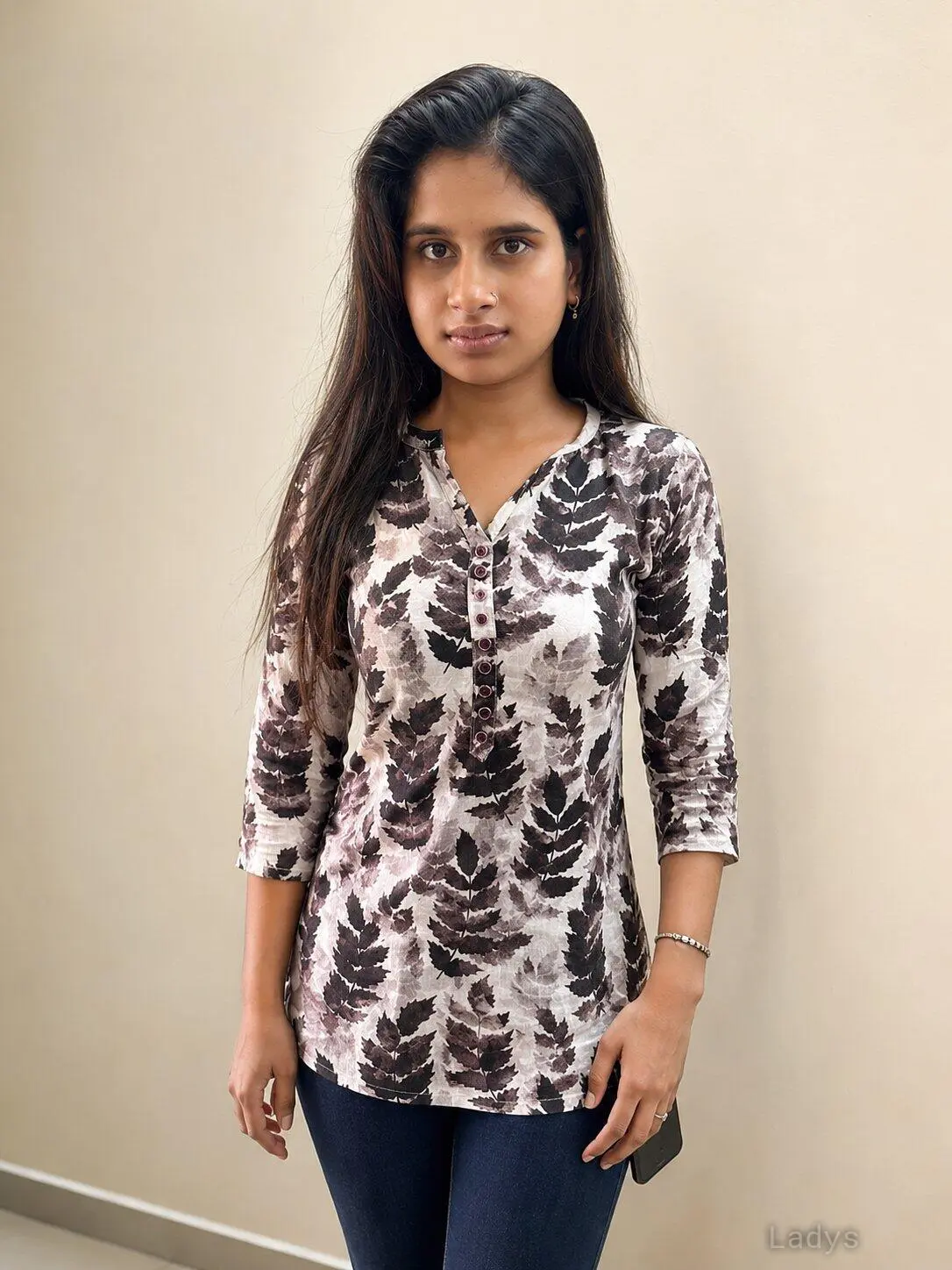 Palavi (22) – Call Girl & Independent Escort Service in Bangalore - Gallery Photo 4