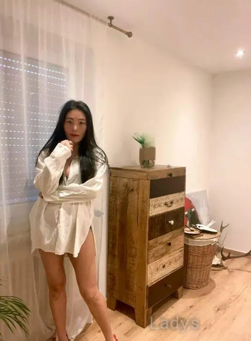 Michelle (26) – Call Girl & Independent Escort Service in Bengbu - Gallery Photo 2