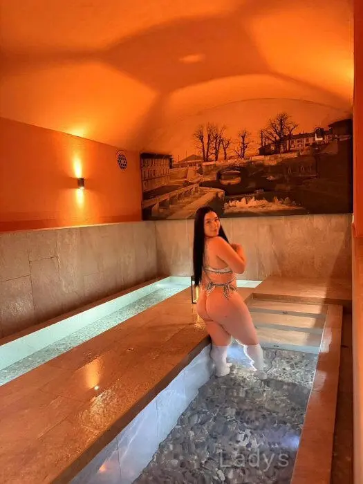 Kimberly (21) – Call Girl & Independent Escort Service in Benidorm - Gallery Photo 4